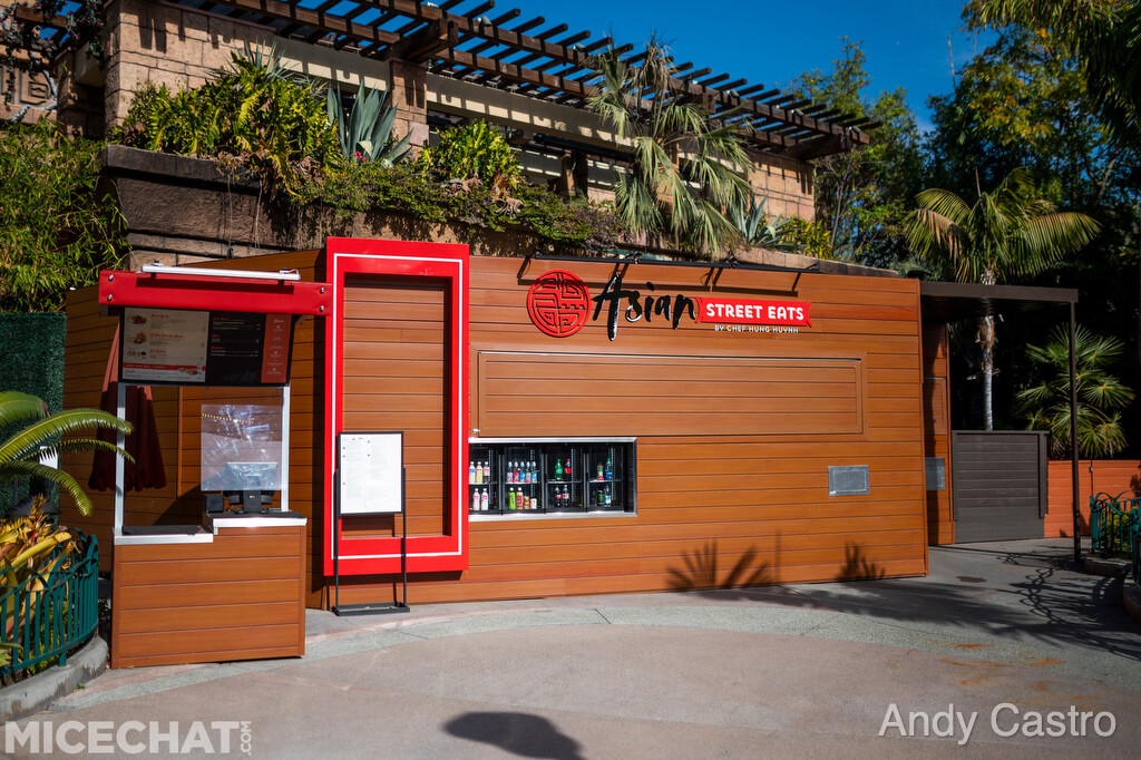 , Disneyland Resort Update – Holiday Twist and Avengers Surprise