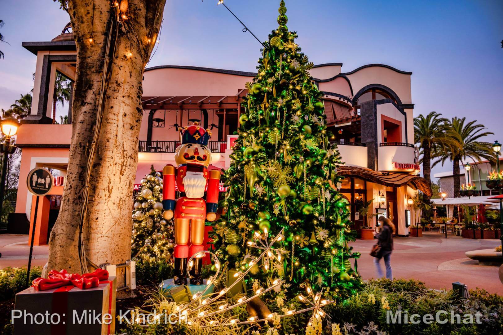 , Disneyland Resort Update – Holiday Twist and Avengers Surprise