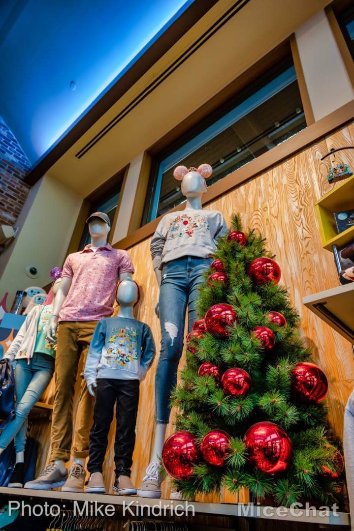 , Disneyland Resort Update – Holiday Twist and Avengers Surprise