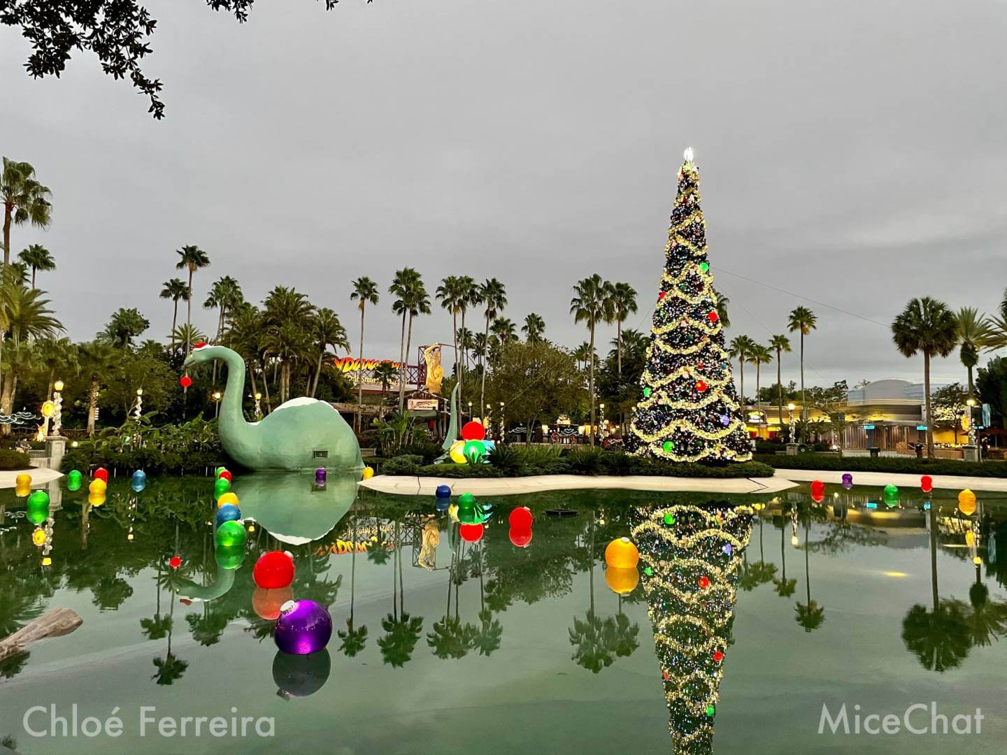 , Walt Disney World Update &#8211; Holiday Surprises &#038; Hollywood Kitsch