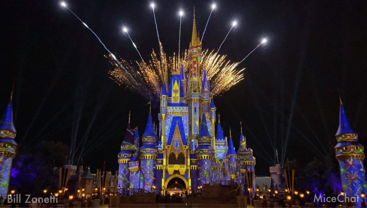 , Walt Disney World Update &#8211; Holiday Surprises &#038; Hollywood Kitsch