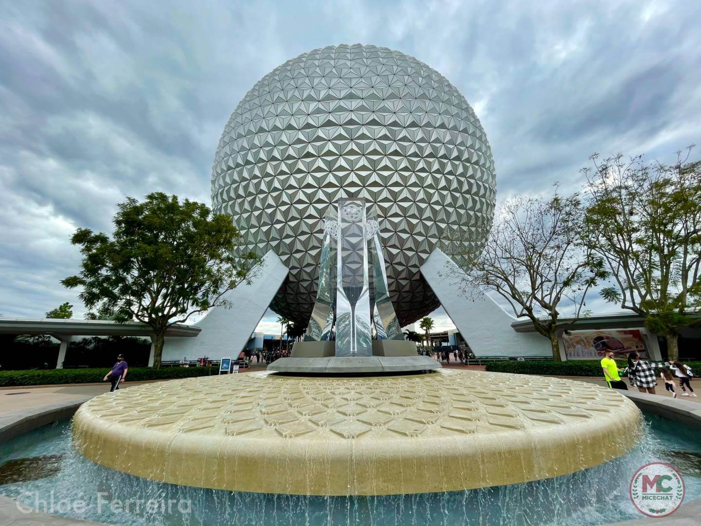 , Walt Disney World Update: Park Hop, Lights Pop, Cookie Stop