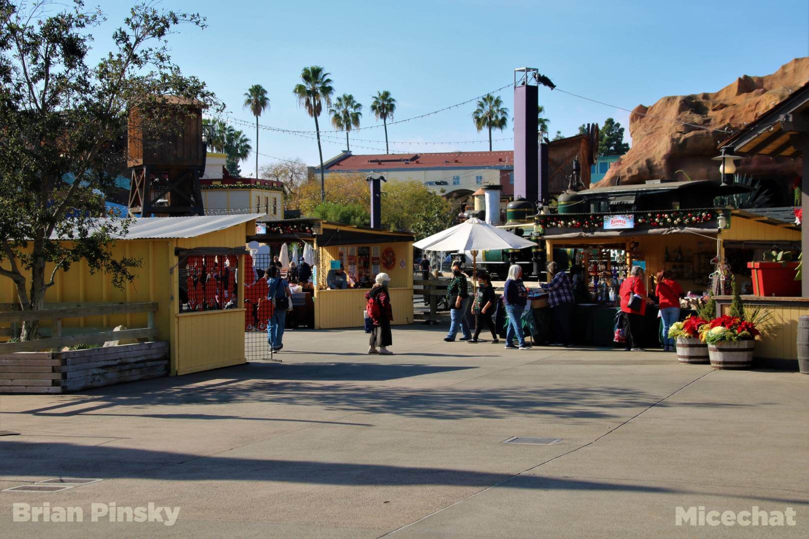 , Disneyland Resort Update – Holiday Twist and Avengers Surprise