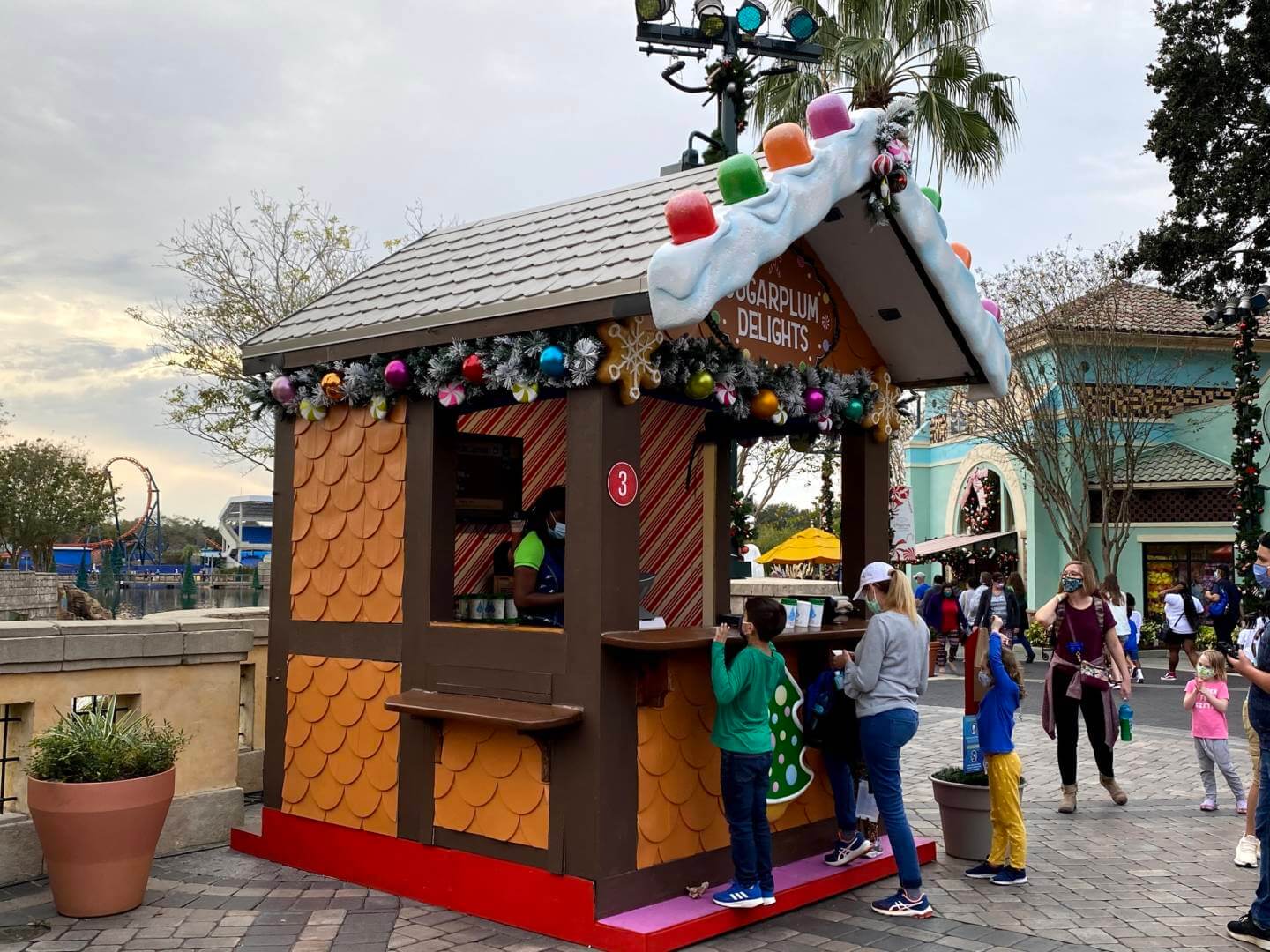 , Holiday Celebrations and fireworks at SeaWorld Orlando