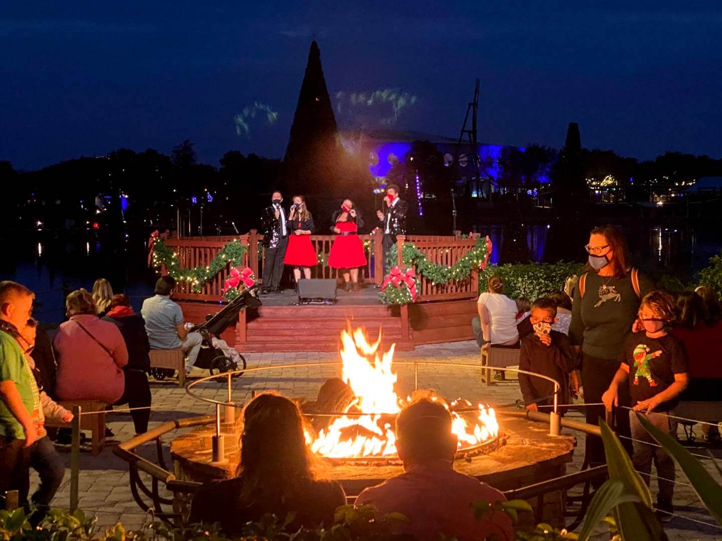 , Holiday Celebrations and fireworks at SeaWorld Orlando