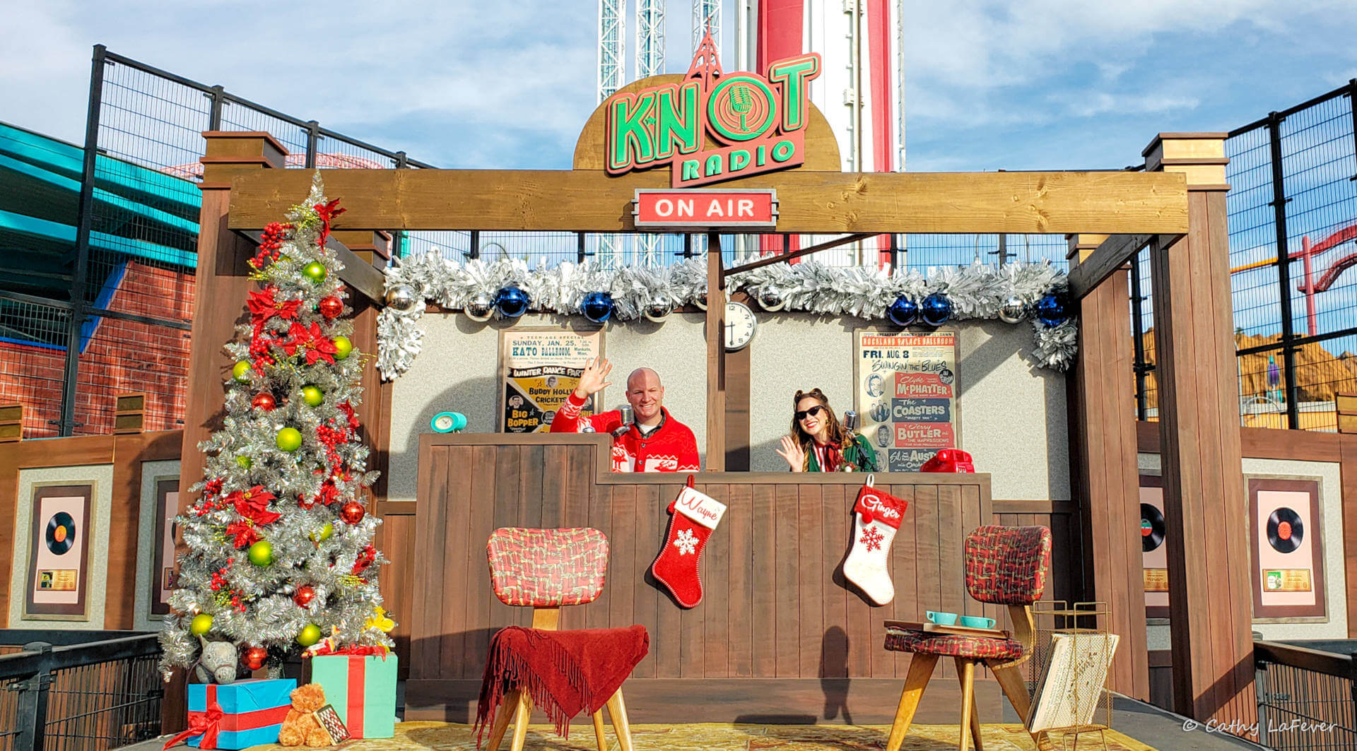 , Knott&#8217;s Gets Crafty For Christmas