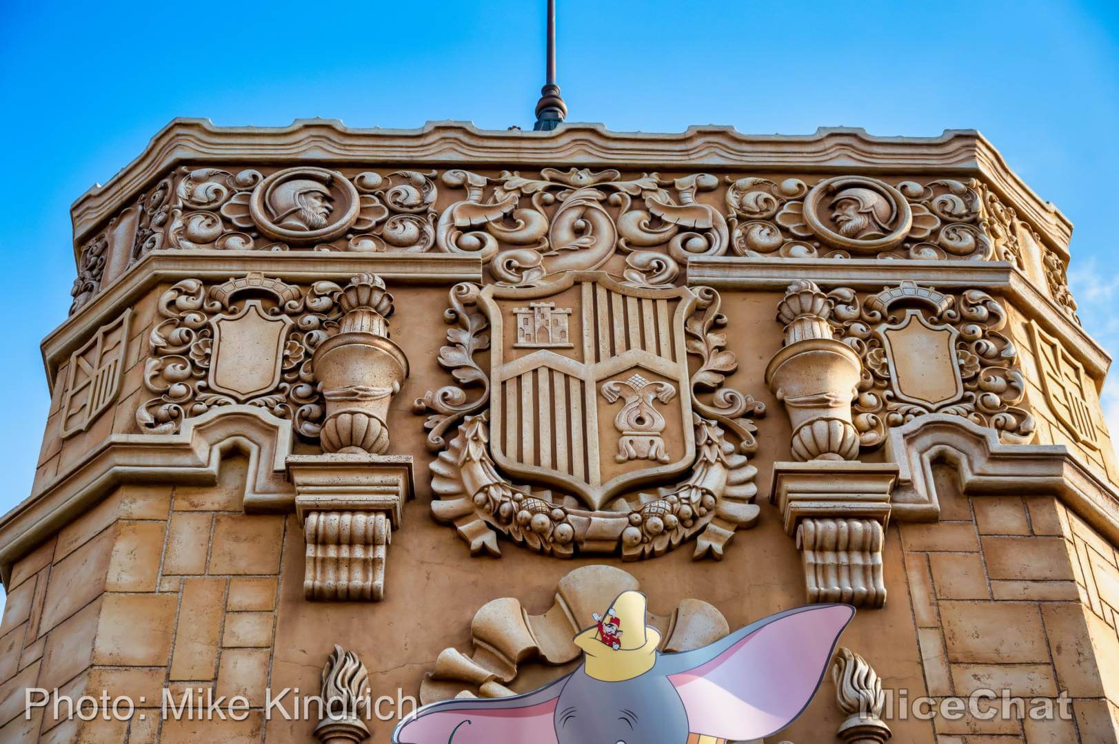 , Disneyland Resort Update &#8211; Holiday Twist and Avengers Surprise