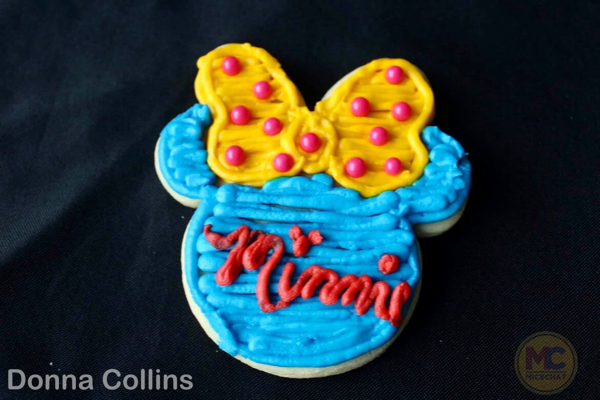 , Magic at Home: Rock the Dots with Minnie Mouse-Inspired Cookies