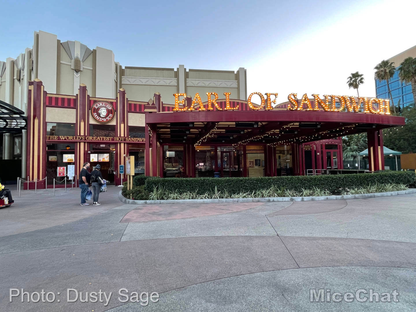 , A Weekend of Reopenings and a Star Wars Surprise