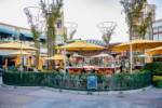 Downtown Disney UVA Bar dining_sharing