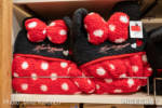 Disneyland-merchandise-update-january-2021-minnie-mouse-convertible-blanket