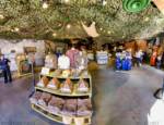 Disneyland-3-Star Wars Trading Post inside-3-micechat