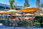 Disneyland-DTD-Uva Bar lunch crowd-micechat