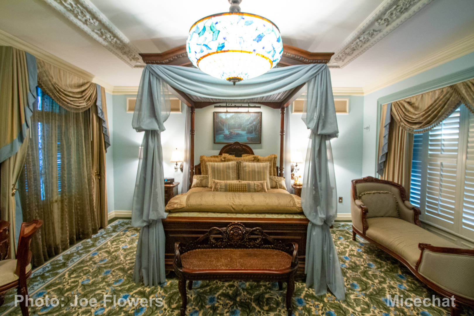 , Disneyland&#8217;s Secret Spaces: An Overnight Stay in the Dream Suite!