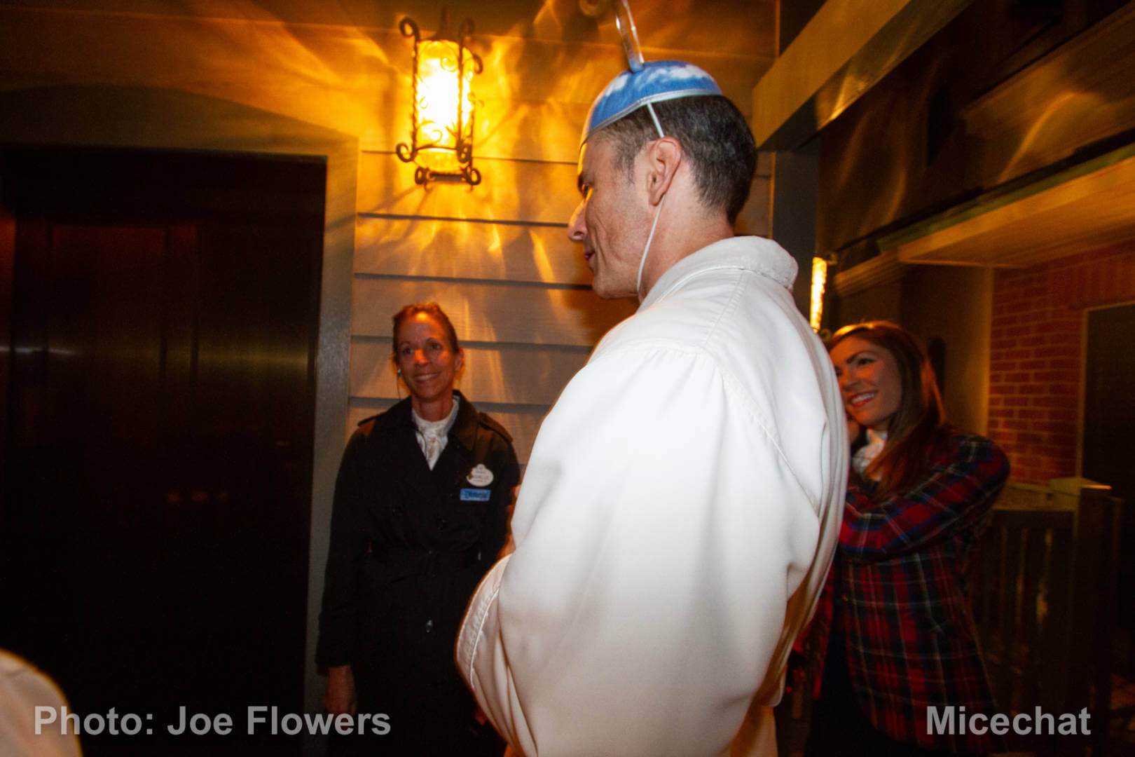 , Disneyland’s Secret Spaces: An Overnight Stay in the Dream Suite!