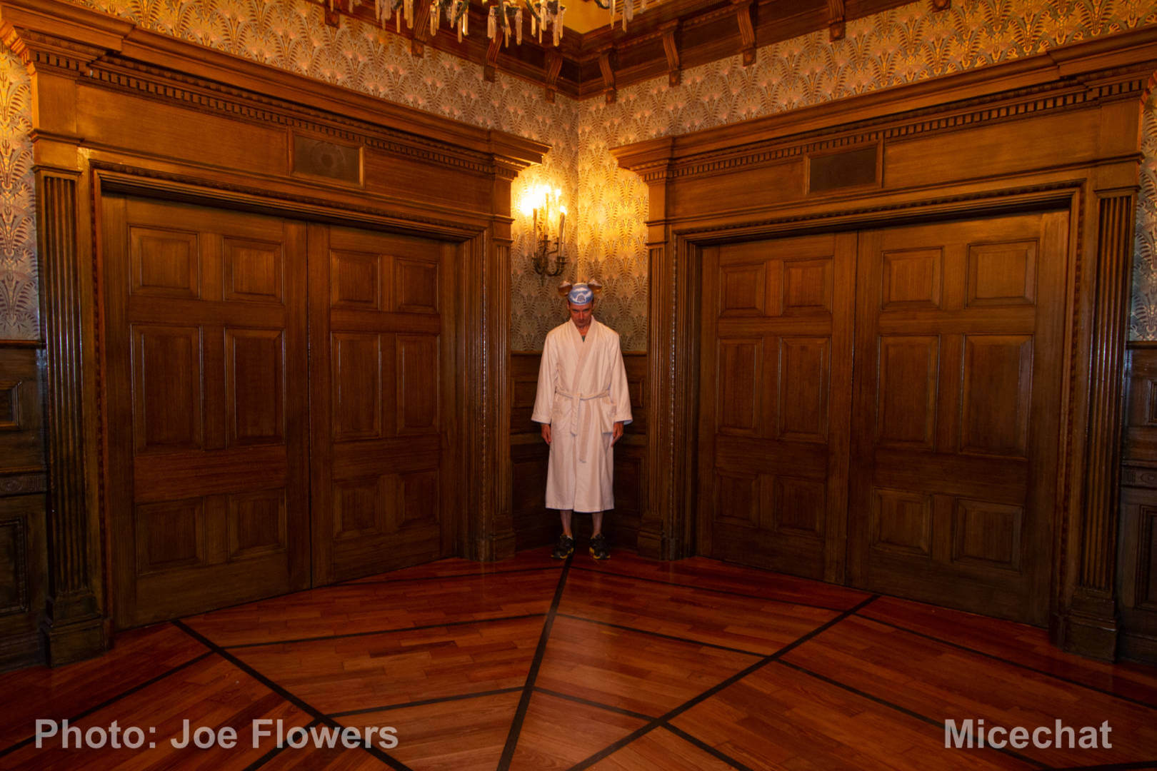 , Disneyland’s Secret Spaces: An Overnight Stay in the Dream Suite!