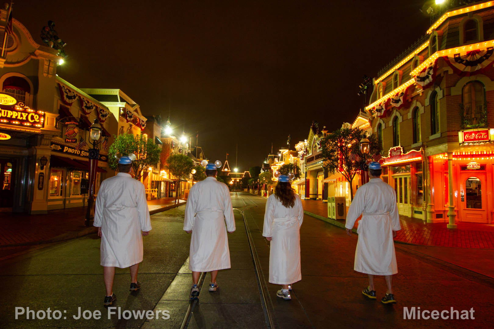 , Disneyland&#8217;s Secret Spaces: An Overnight Stay in the Dream Suite!