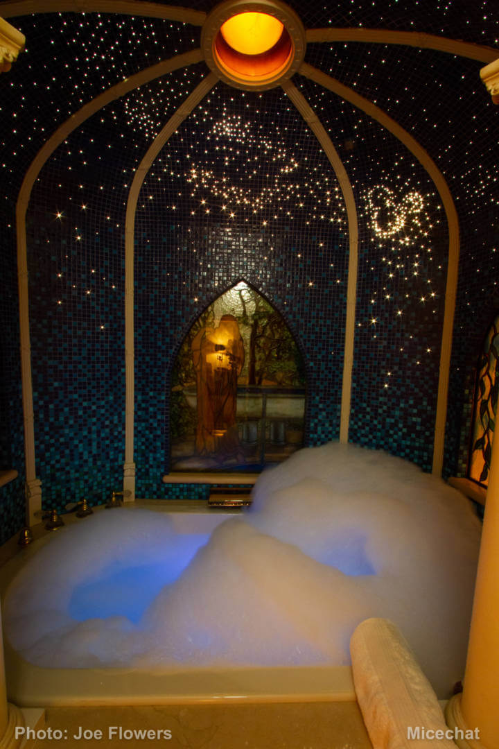 , Disneyland&#8217;s Secret Spaces: An Overnight Stay in the Dream Suite!