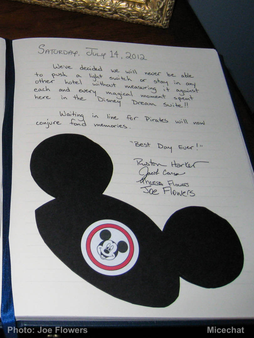 , Disneyland’s Secret Spaces: An Overnight Stay in the Dream Suite!