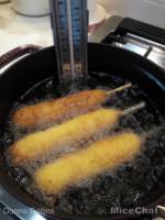 Copycat Disneyland Corndog MiceChat Frying corndogs