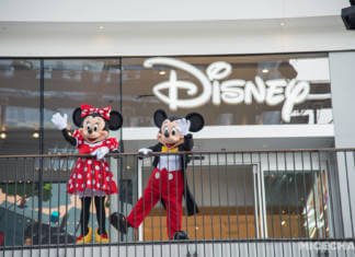 Disney Store Reborn: Online Shift Sparks Hope for Retail Comeback!