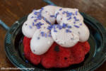 Knott’s_Taste_of_Boysenberry_Festival_2021_bundt_cake