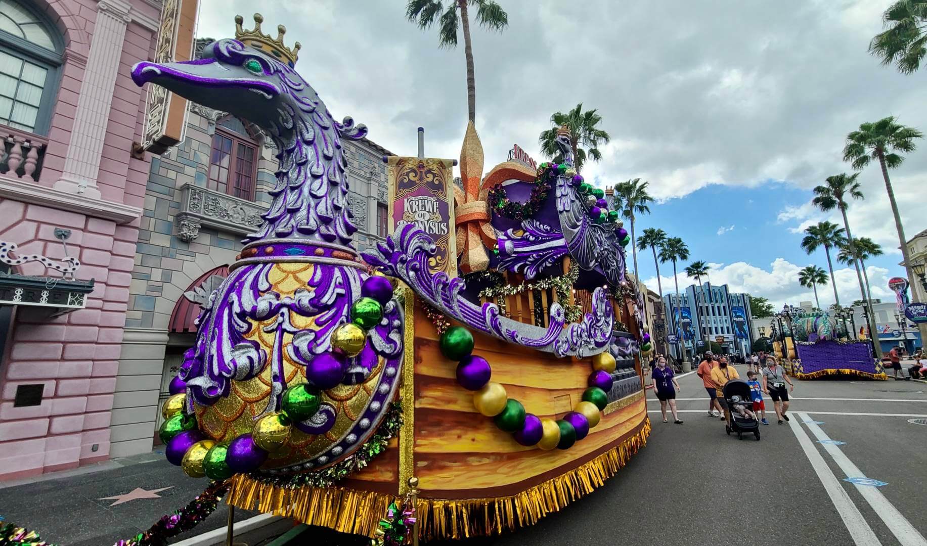 , Universal Orlando Update: Legacies, Tributes, and a Glittery Gator