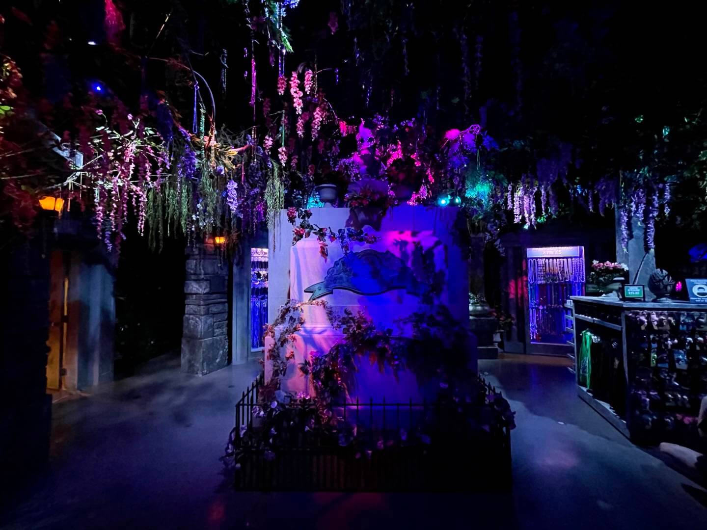, Universal Orlando Update: Legacies, Tributes, and a Glittery Gator