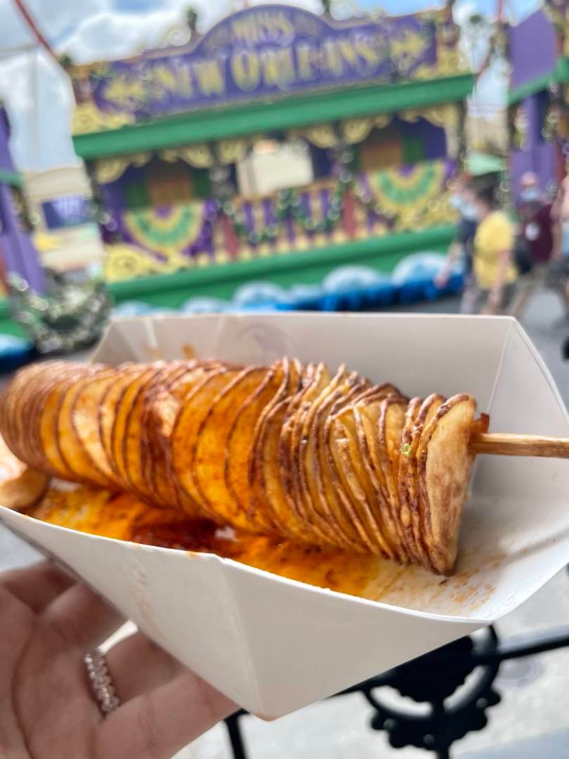 , Universal Orlando Update: Legacies, Tributes, and a Glittery Gator