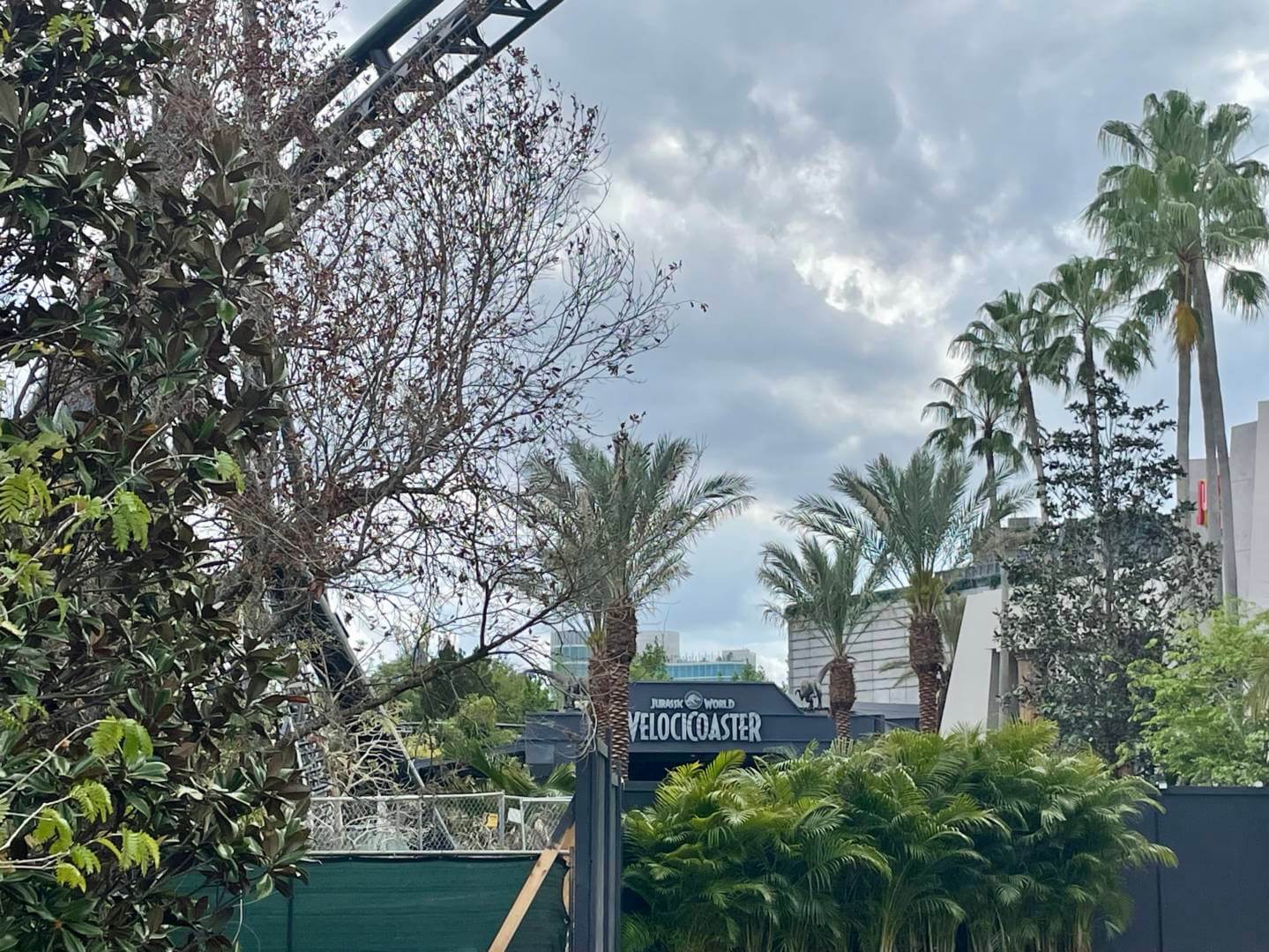 , Universal Orlando Update: Legacies, Tributes, and a Glittery Gator