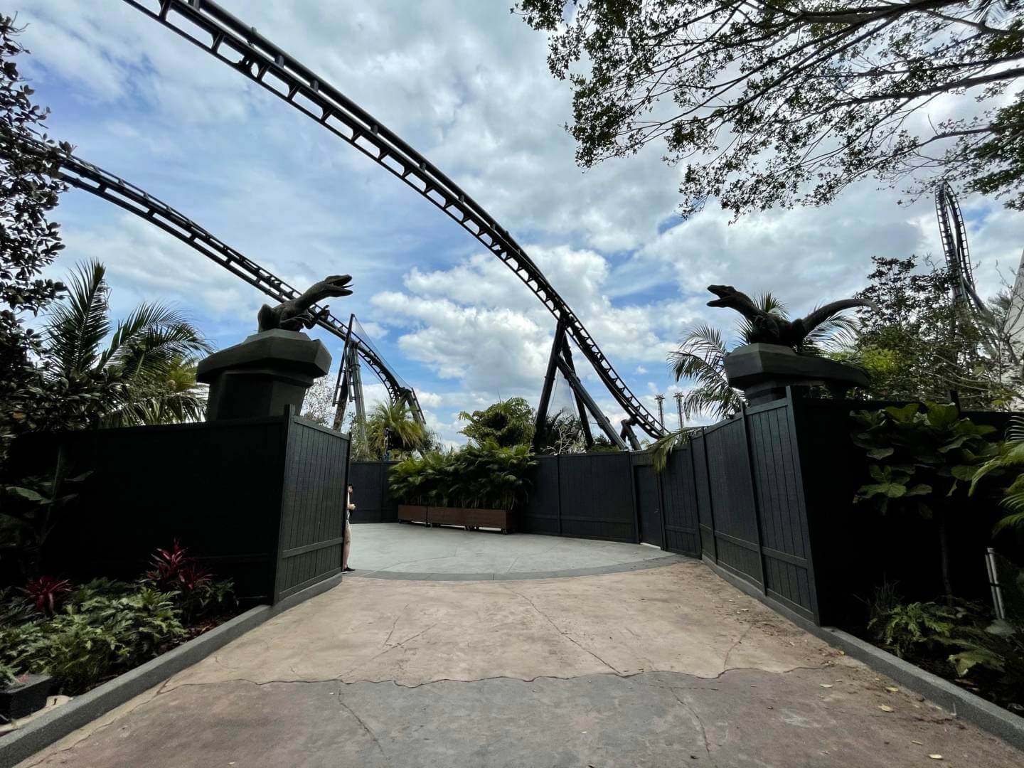 , Universal Orlando Update: Legacies, Tributes, and a Glittery Gator