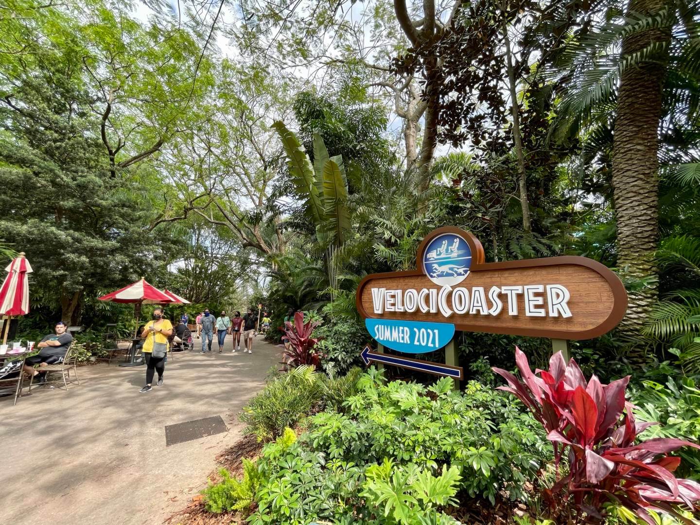, Universal Orlando Update: Legacies, Tributes, and a Glittery Gator