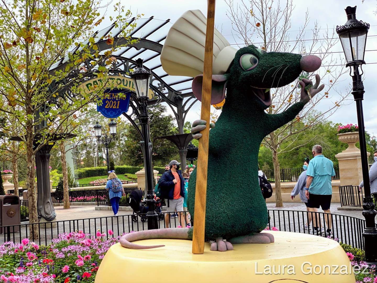 , Walt Disney World Update: Spring Break Problems, Castle Charm, New Tech