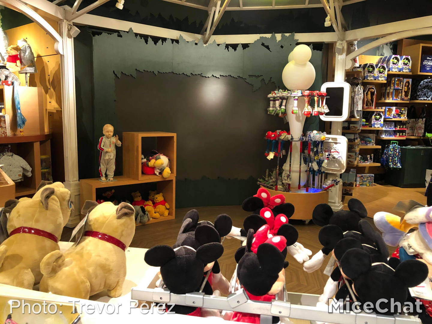 Disney Store closing, Magic Runs Out As Disney Stores Rapidly Close Across America
