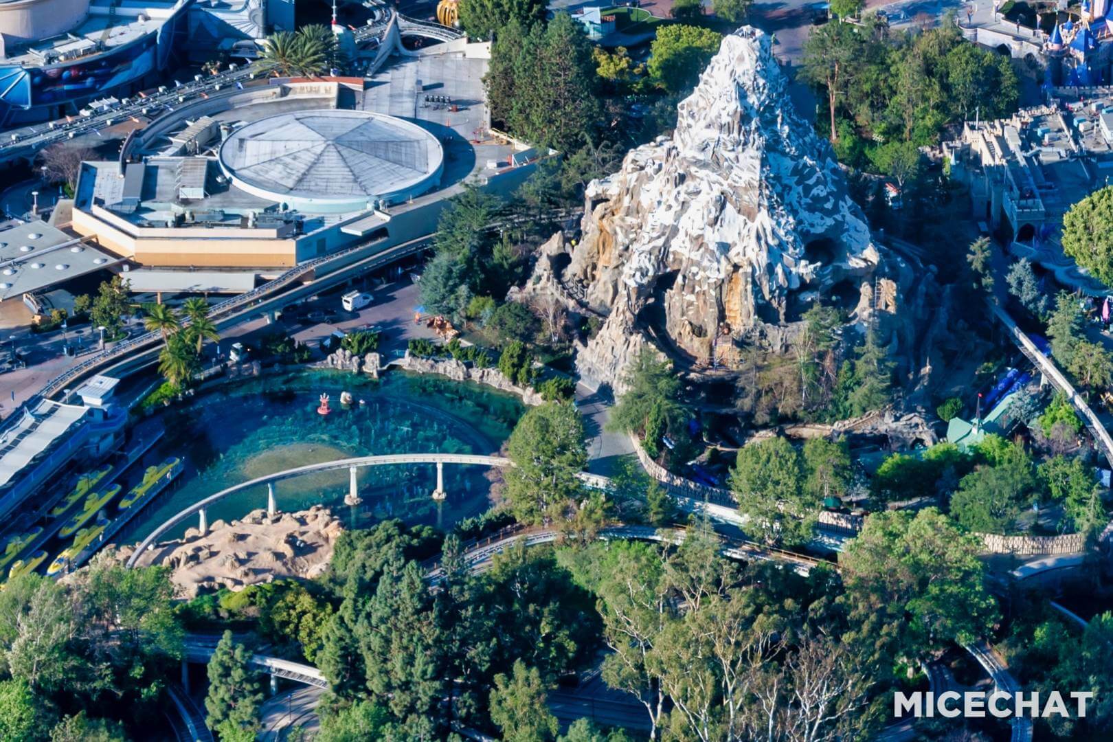 , Disneyland Update &#8211; Soarin&#8217; Over a Soon to Open Disneyland