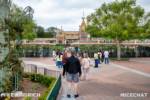 Disneyland front gate line for photos