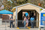 Six_Flags_Magic_Mountain_Reopening_091_Entrance