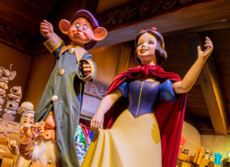 Disneyland’s Snow White’s Enchanted Wish: A Kid’s Perspective