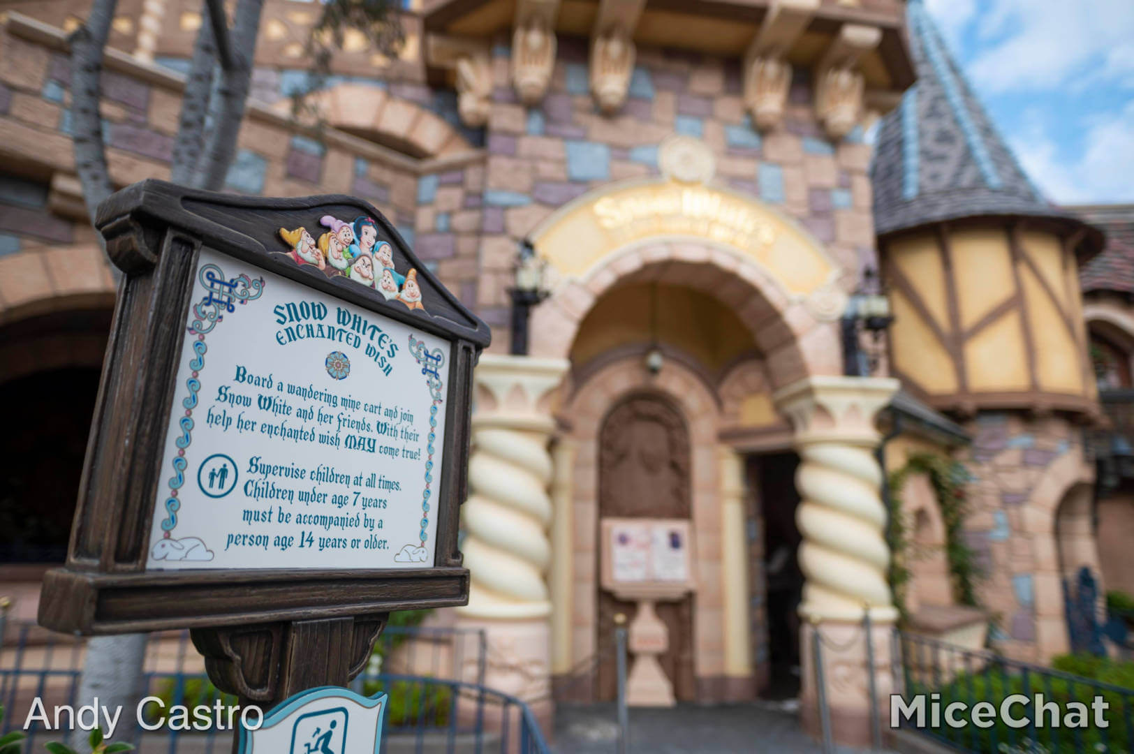 , FIRST LOOK: A Ride on Disneyland&#8217;s Reimagined Snow White Attraction