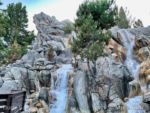 Disney California Adventure Grizzly Waterfall Afternoon-micechat
