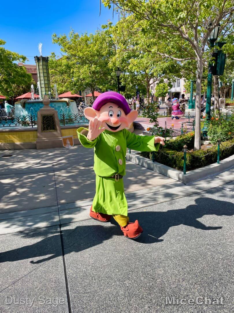 , Disneyland Update – Avengers, Fireworks, Staffing & Crowds!
