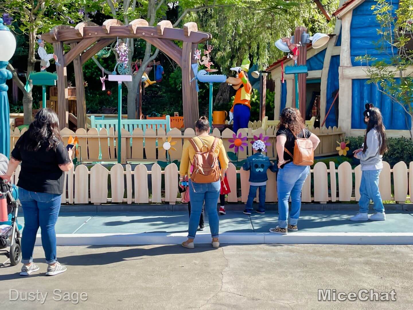 , Disneyland Update &#8211; Magic Keys and Cast Member Needs
