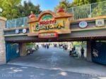 Disneyland ToonTown Entry-micechat