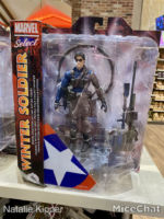 Disneyland-falcon-and-winter-soldier-collectors-edition-figure