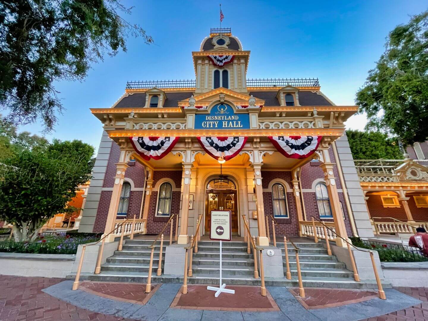 , Disneyland Update – Avengers, Fireworks, Staffing & Crowds!