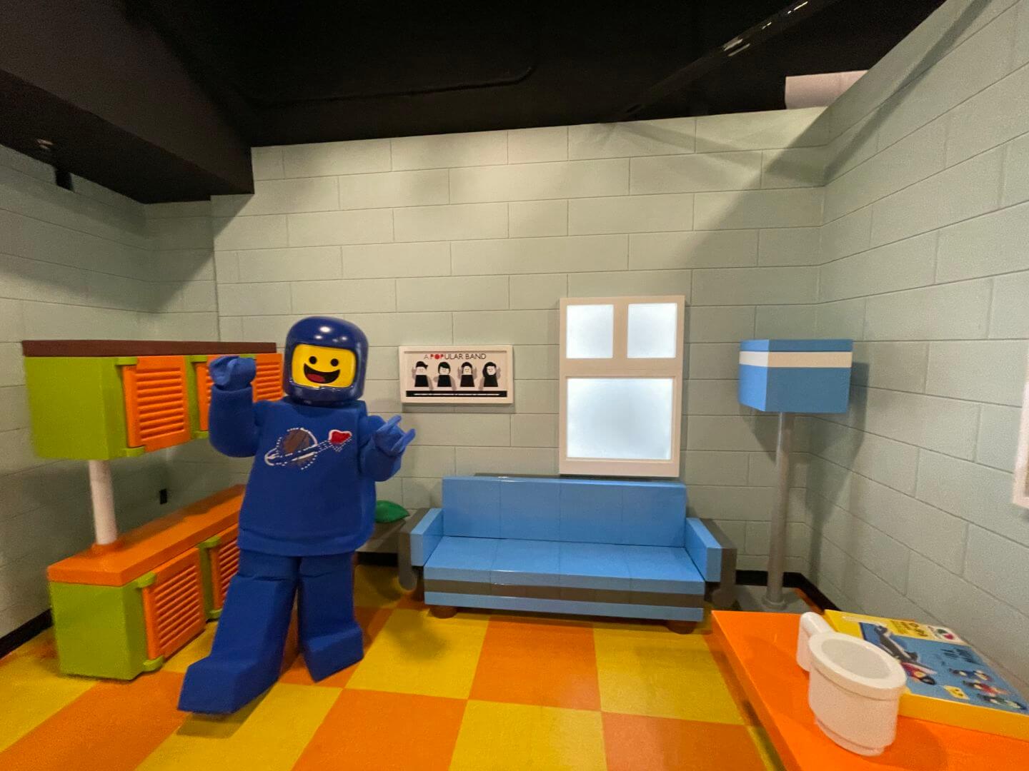 , NEW LAND: LEGO Movie World Opens at LEGOLAND California!