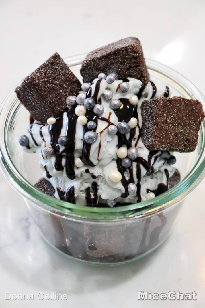 , The Force is Strong with these Copycat Disney Parks Star Wars Eats