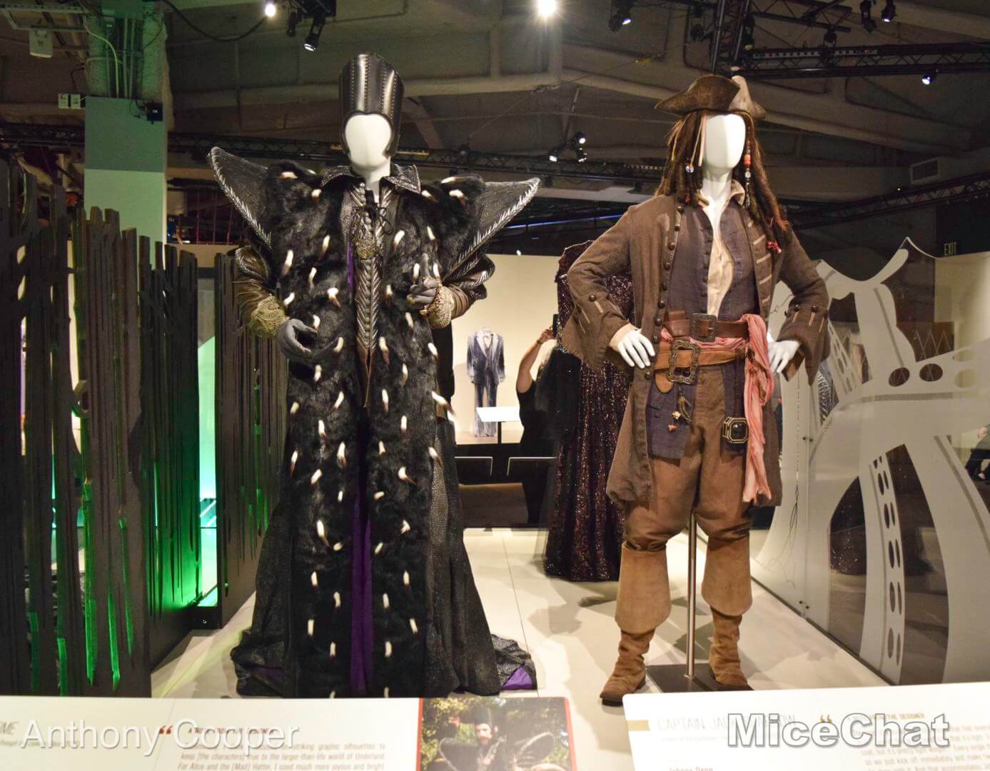 , Disney Magic Shines at MoPop Heroes &#038; Villains Costume Exhibit