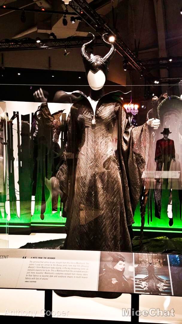 , Disney Magic Shines at MoPop Heroes &#038; Villains Costume Exhibit