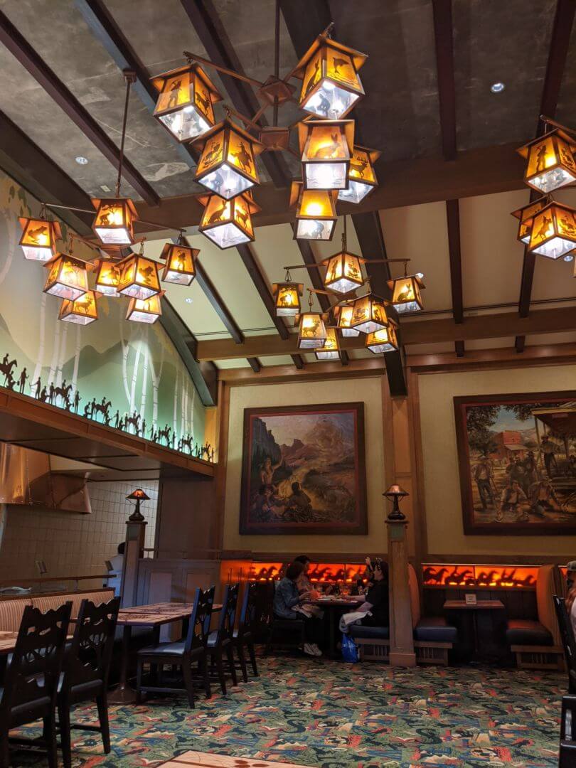 , Disneyland Storytellers Cafe Offers New Family-Style Dining